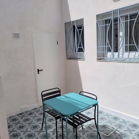Apartamento Con Wifi, Patio Y Garaje Privado Alcalá de Guadaira Exterior photo