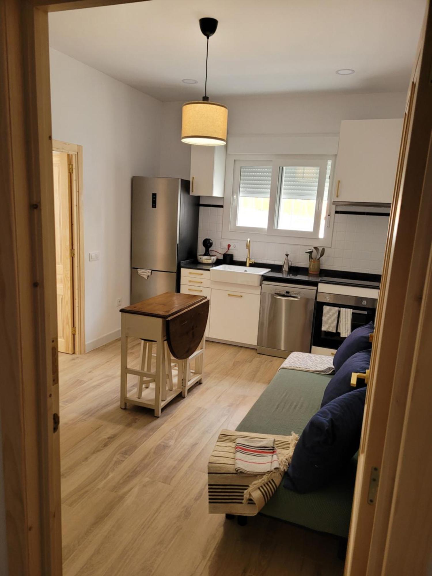 Apartamento Con Wifi, Patio Y Garaje Privado Alcalá de Guadaira Exterior photo