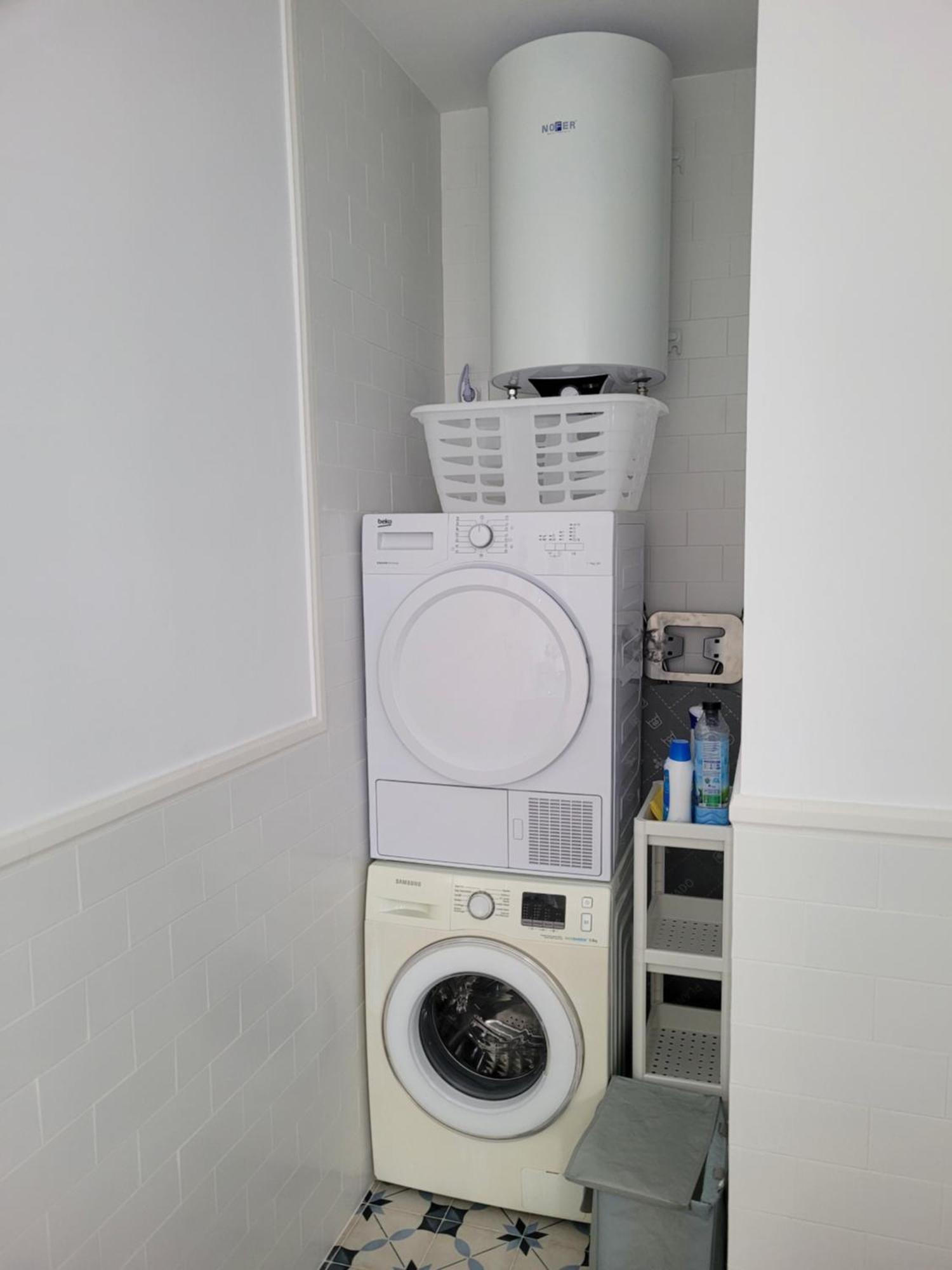 Apartamento Con Wifi, Patio Y Garaje Privado Alcalá de Guadaira Exterior photo