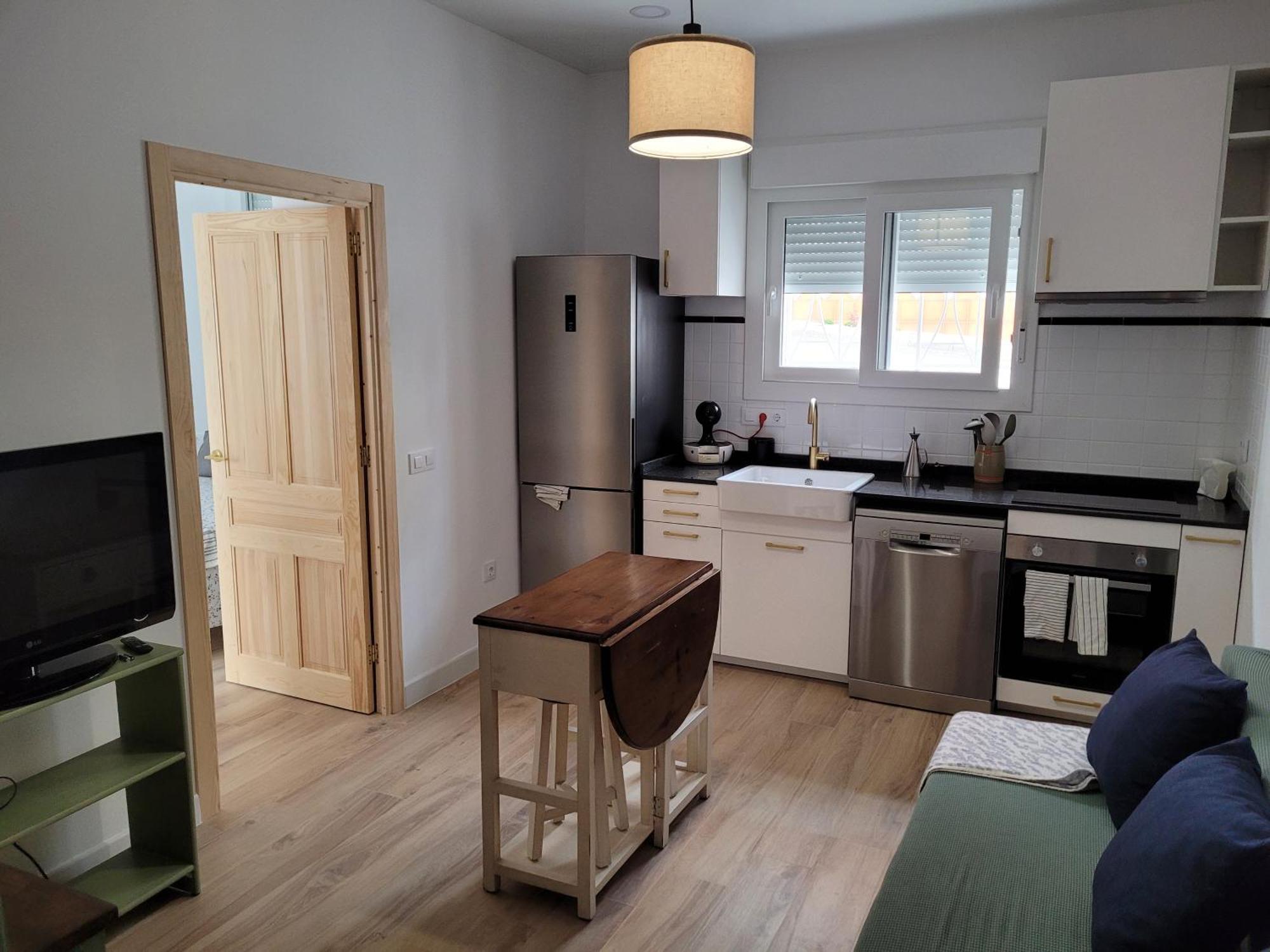 Apartamento Con Wifi, Patio Y Garaje Privado Alcalá de Guadaira Exterior photo