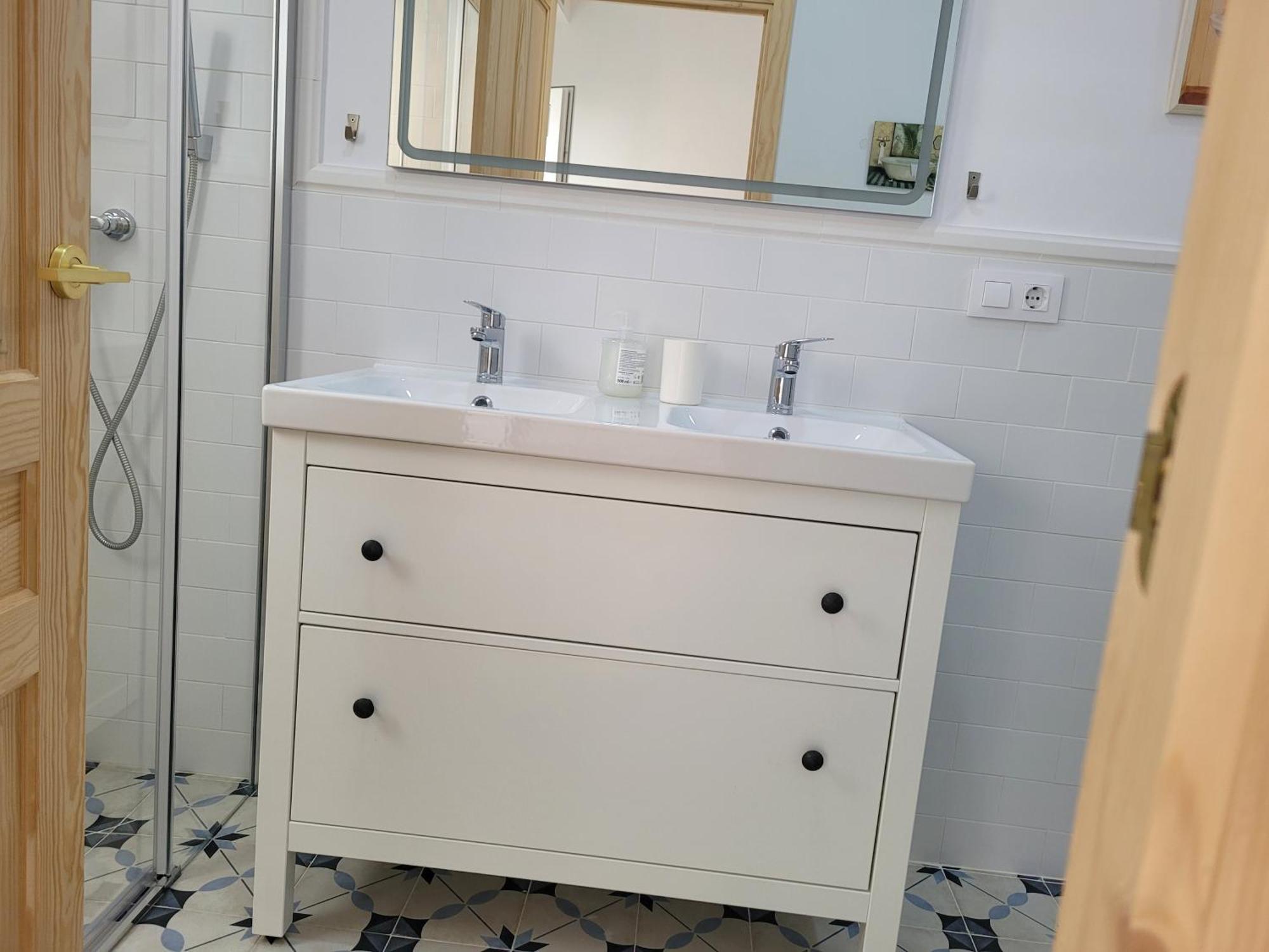 Apartamento Con Wifi, Patio Y Garaje Privado Alcalá de Guadaira Exterior photo