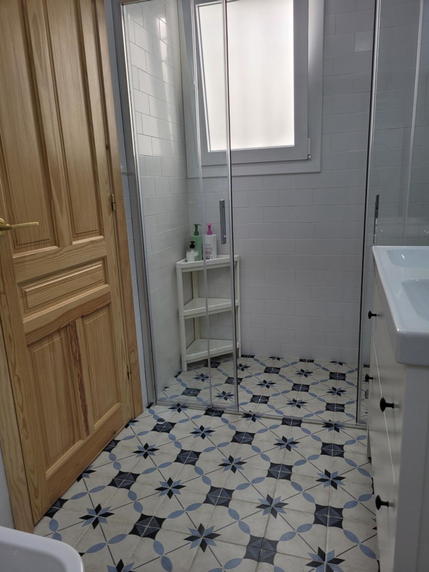 Apartamento Con Wifi, Patio Y Garaje Privado Alcalá de Guadaira Exterior photo