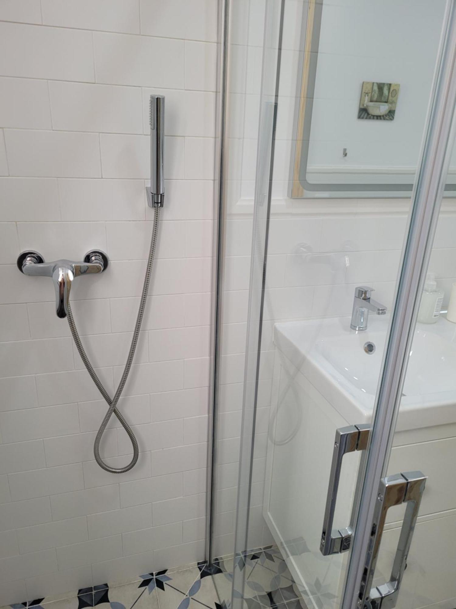 Apartamento Con Wifi, Patio Y Garaje Privado Alcalá de Guadaira Exterior photo